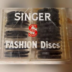 Singer Fashion Discs Set